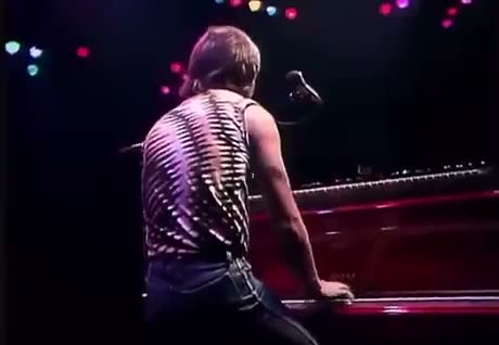 Greatest singer alive has no idea why